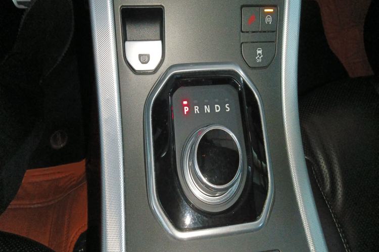 Used Land Rover Range Evoque 2014 2.0T 5-Door Ignite Edition Gear Lever