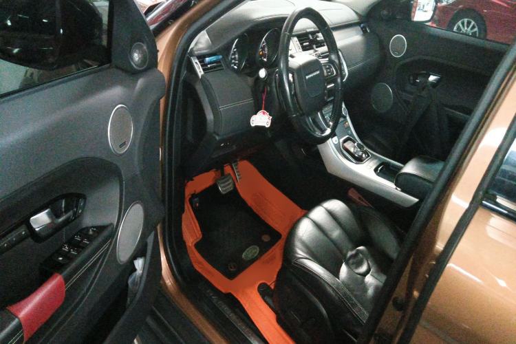 Used Land Rover Range Evoque 2014 2.0T 5-Door Ignite Edition Interior 3