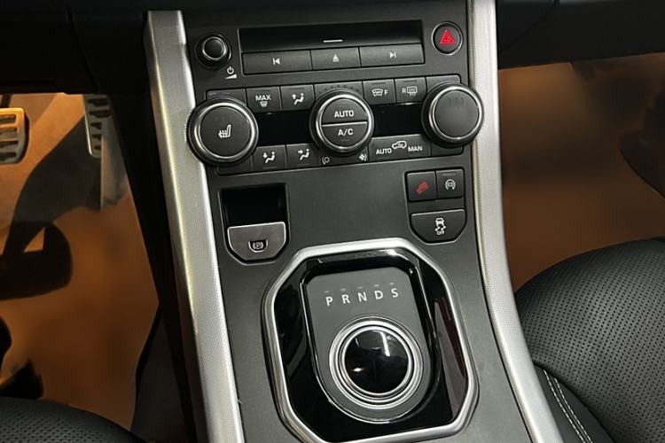 Used Land Rover Range Evoque 2014 2.0T 5-Door Ignite Edition Interior 3