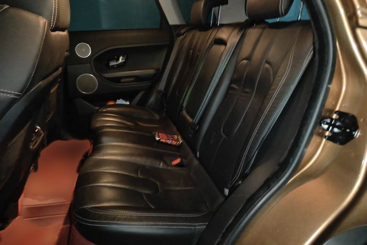 Used Land Rover Range Evoque 2014 2.0T 5-Door Ignite Edition Interior 4