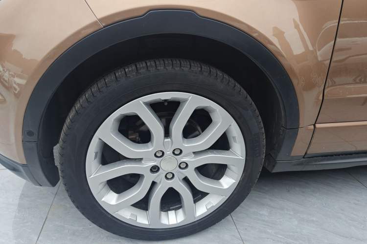 Used Land Rover Range Evoque 2014 2.0T 5-Door Ignite Edition Left Front Wheel Hub