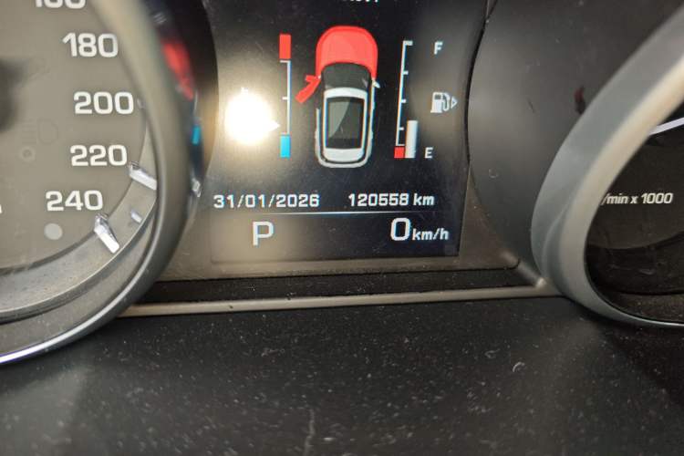 Used Land Rover Range Evoque 2014 2.0T 5-Door Ignite Edition Odometer Close Up