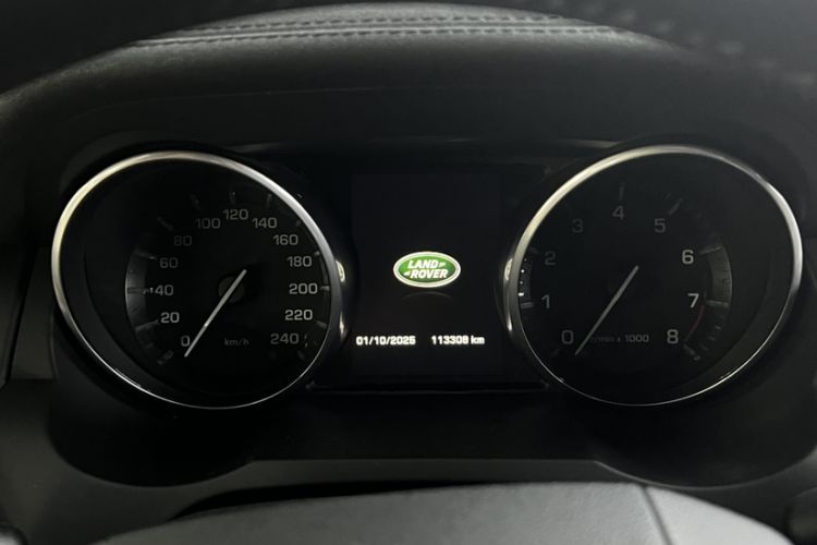 Used Land Rover Range Evoque 2014 2.0T 5-Door Ignite Edition Odometer Close Up