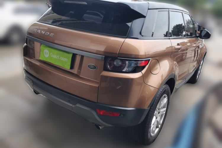 Used Land Rover Range Evoque 2014 2.0T 5-Door Luxury Edition Rear Right 45 Deg