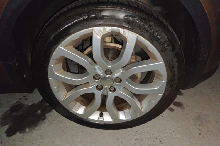 Used Land Rover Range Evoque 2014 2.0T 5-Door Ignite Edition Right Front Wheel Hub