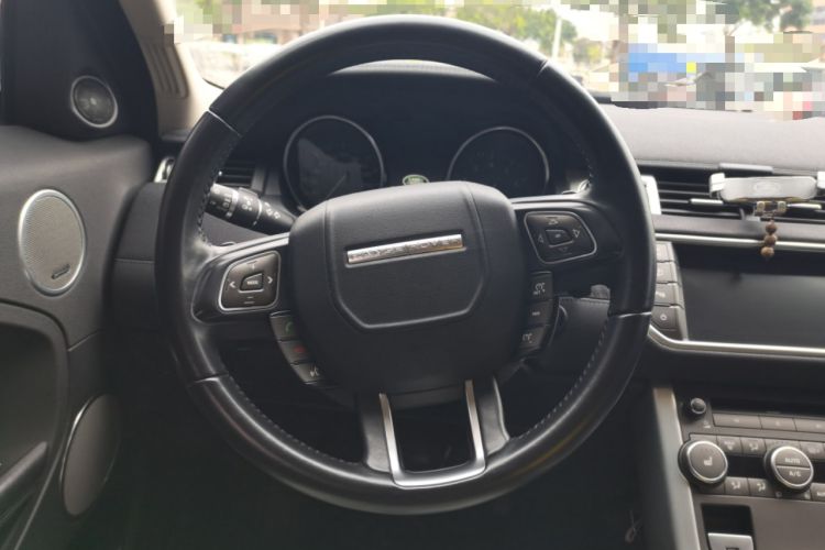 Used Land Rover Range Evoque 2014 2.0T 5-Door Luxury Edition Steering Wheel