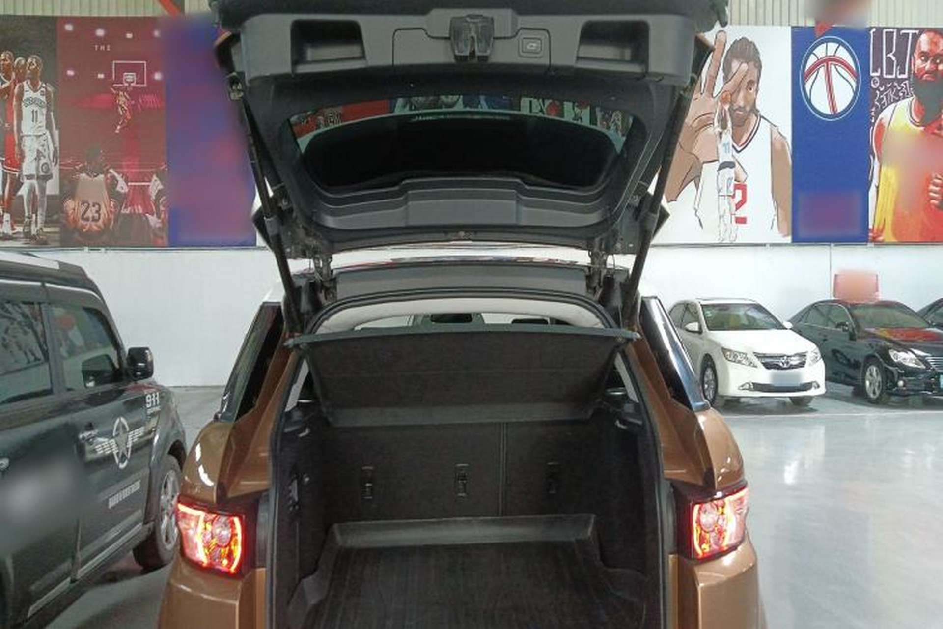 Used Land Rover Range Evoque 2014 2.0T 5-Door Ignite Edition Trunk