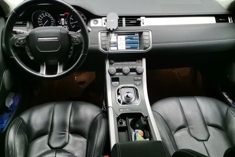 Used Land Rover Range Evoque 2014 2.0T 5-Door Ignite Edition Center Console