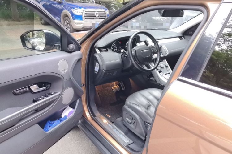 Used Land Rover Range Evoque 2014 2.0T 5-Door Ignite Edition Driver Seat