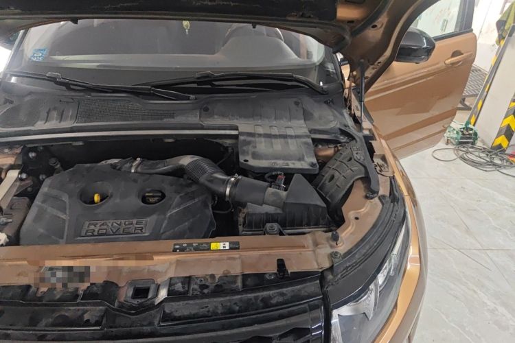 Used Land Rover Range Evoque 2014 2.0T 5-Door Ignite Edition Engine Bay Left