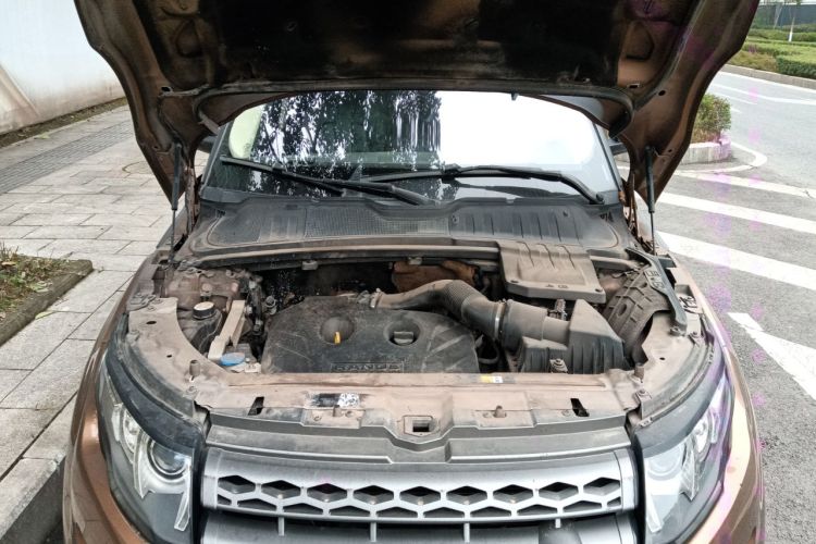 Used Land Rover Range Evoque 2014 2.0T 5-Door Luxury Edition Engine Bay