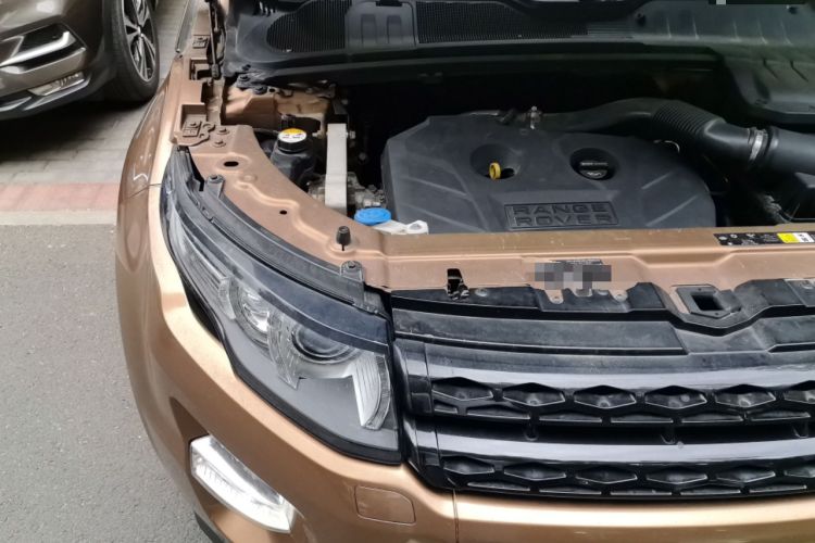 Used Land Rover Range Evoque 2014 2.0T 5-Door Ignite Edition Engine Bay Right