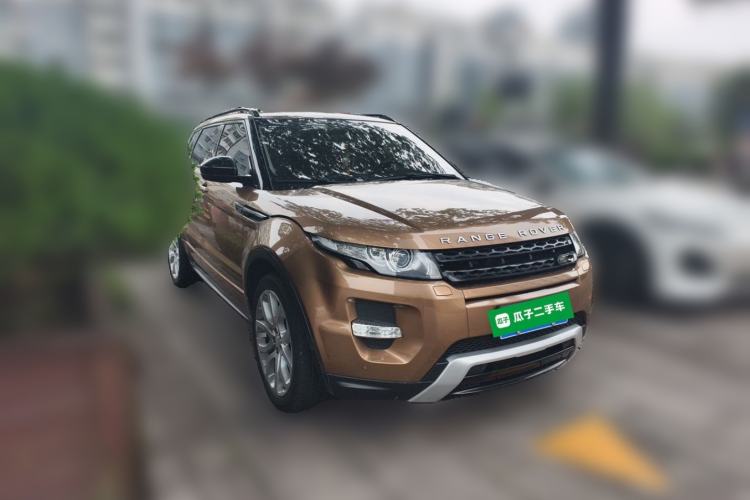 Used Land Rover Range Evoque 2014 2.0T 5-Door Ignite Edition Front Right 45 Deg