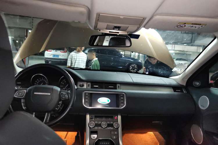 Used Land Rover Range Evoque 2014 2.0T 5-Door Luxury Edition Headliner
