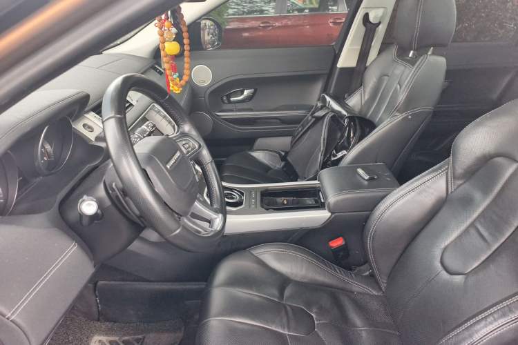 Used Land Rover Range Evoque 2014 2.0T 5-Door Ignite Edition Left Front Seat