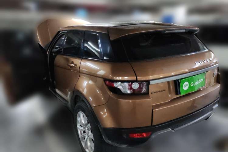 Used Land Rover Range Evoque 2014 2.0T 5-Door Luxury Edition Rear Left 45 Deg