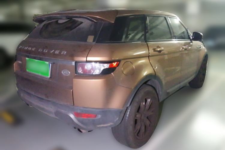 Used Land Rover Range Evoque 2014 2.0T 5-Door Luxury Edition Rear Right 45 Deg