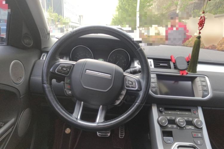 Used Land Rover Range Evoque 2014 2.0T 5-Door Limited Edition Steering Wheel