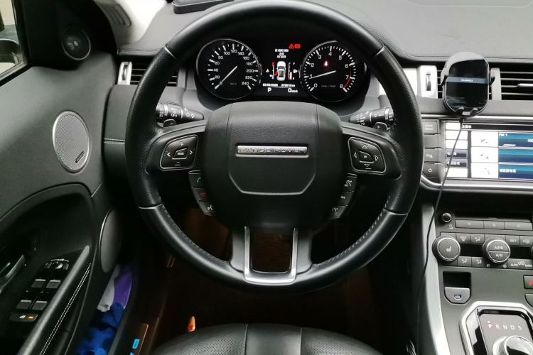 Used Land Rover Range Evoque 2014 2.0T 5-Door Ignite Edition Steering Wheel