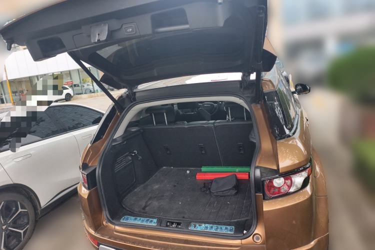 Used Land Rover Range Evoque 2014 2.0T 5-Door Ignite Edition Trunk