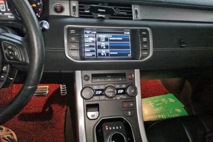 Used Land Rover Range Evoque 2014 2.0T 5-Door Limited Edition Audio And AC Panel