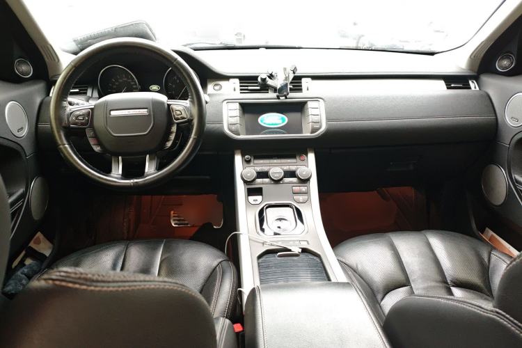 Used Land Rover Range Evoque 2014 2.0T 5-Door Ignite Edition Center Console