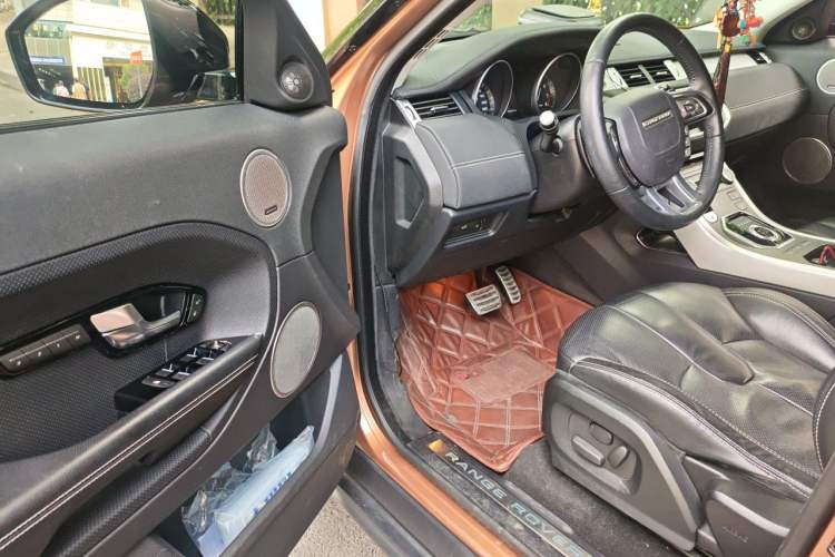 Used Land Rover Range Evoque 2014 2.0T 5-Door Limited Edition Driver Seat
