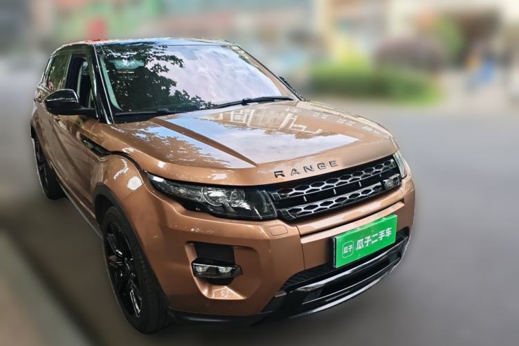 Used Land Rover Range Evoque 2014 2.0T 5-Door Limited Edition Front Right 45 Deg