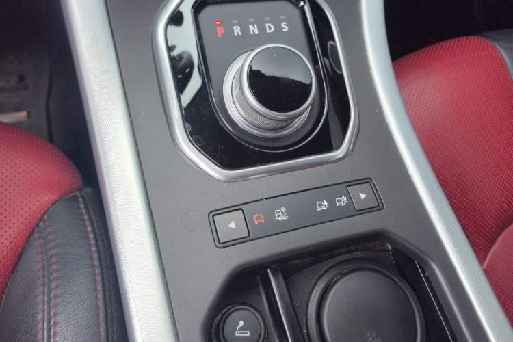 Used Land Rover Range Evoque 2014 2.0T 5-Door Ignite Edition Gear Lever