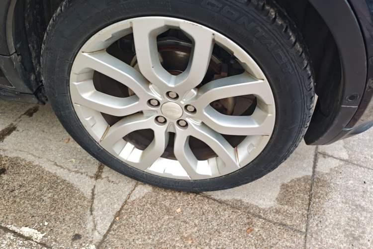 Used Land Rover Range Evoque 2014 2.0T 5-Door Ignite Edition Right Front Wheel Hub