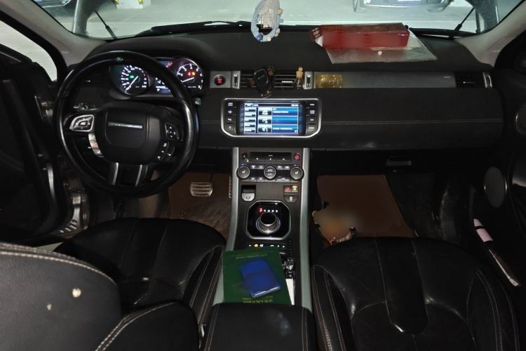 Used Land Rover Range Evoque 2014 2.0T 5-Door Ignite Edition Center Console