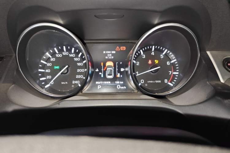 Used Land Rover Range Evoque 2014 2.0T 5-Door Ignite Edition Instrument Cluster