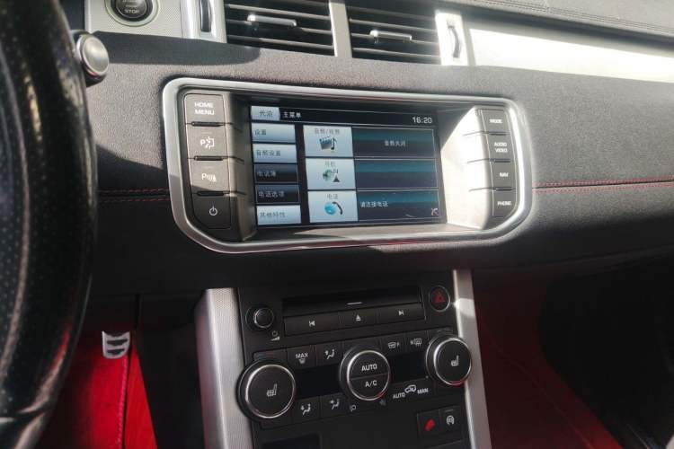 Used Land Rover Range Evoque 2014 2.0T 5-Door Ignite Edition Audio And AC Panel