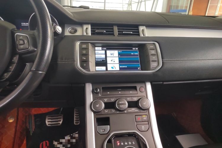 Used Land Rover Range Evoque 2014 2.0T 5-Door Ignite Edition Audio And AC Panel