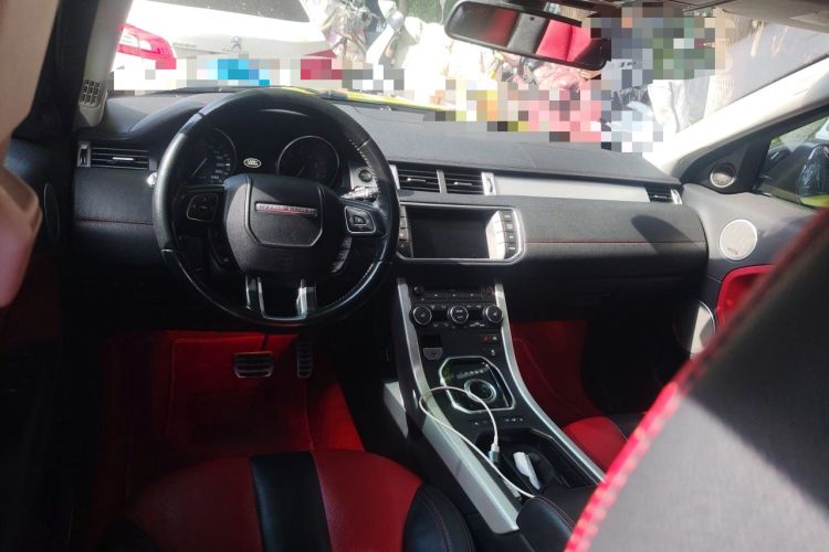 Used Land Rover Range Evoque 2014 2.0T 5-Door Ignite Edition Center Console