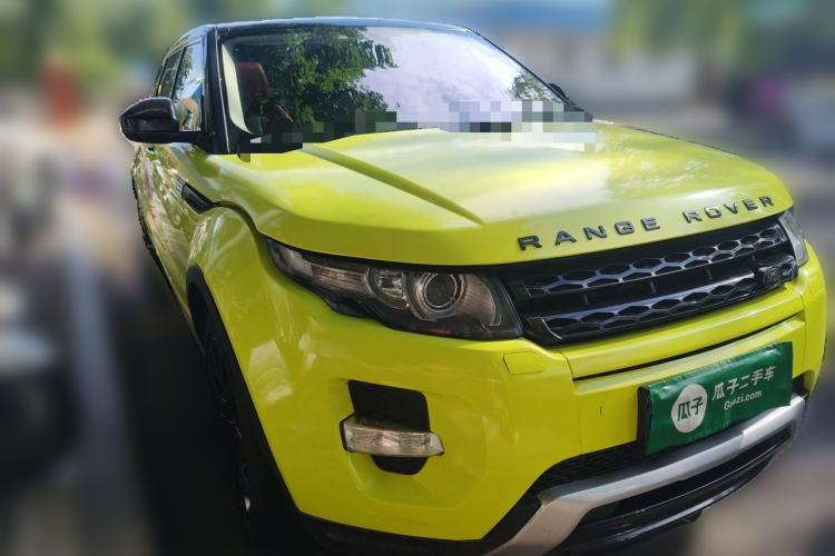Used Land Rover Range Evoque 2014 2.0T 5-Door Ignite Edition Front Right 45 Deg