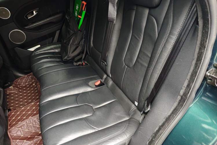 Used Land Rover Range Evoque 2014 2.0T 5-Door Luxury Edition Left Rear Seat
