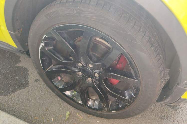 Used Land Rover Range Evoque 2014 2.0T 5-Door Ignite Edition Right Front Wheel Hub