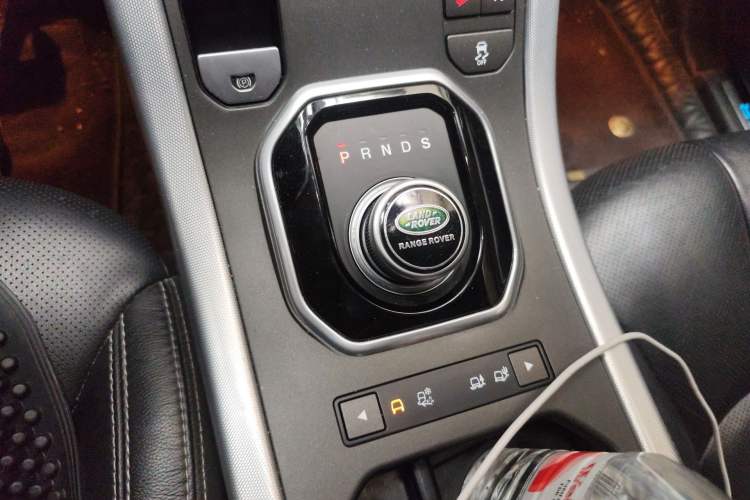 Used Land Rover Range Evoque 2014 2.0T 5-Door Ignite Edition Gear Lever