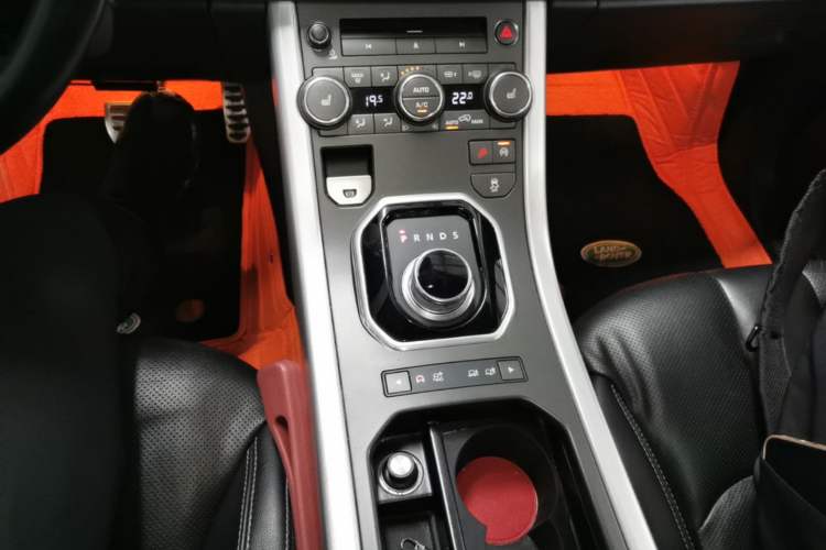 Used Land Rover Range Evoque 2014 2.0T 5-Door Ignite Edition Gear Lever