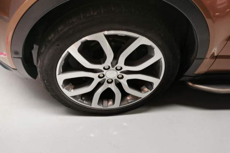 Used Land Rover Range Evoque 2014 2.0T 5-Door Ignite Edition Left Front Wheel Hub