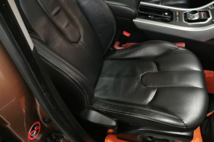 Used Land Rover Range Evoque 2014 2.0T 5-Door Ignite Edition Right Front Seat