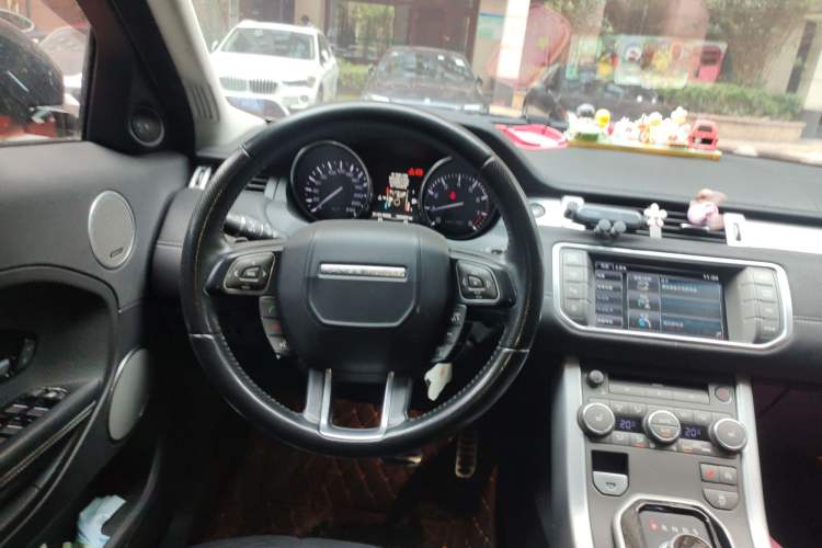 Used Land Rover Range Evoque 2014 2.0T 5-Door Ignite Edition Steering Wheel
