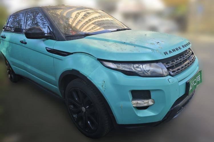 Used Land Rover Range Evoque 2014 2.0T 5-Door Ignite Edition Front Right 45 Deg