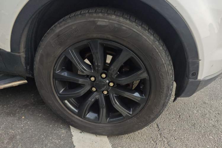 Used Land Rover Range Evoque 2014 2.0T 5-Door Luxury Edition Right Front Wheel Hub