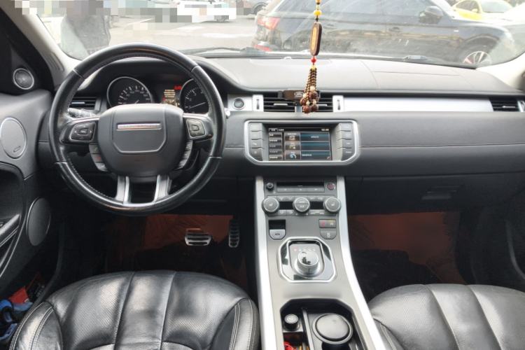 Used Land Rover Range Evoque 2014 2.0T 5-Door Ignite Edition Center Console