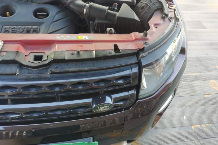 Used Land Rover Range Evoque 2014 2.0T 5-Door Ignite Edition Engine Bay Left