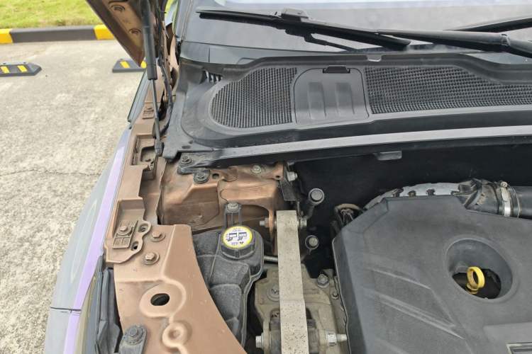Used Land Rover Range Evoque 2014 2.0T 5-Door Ignite Edition Engine Bay Right