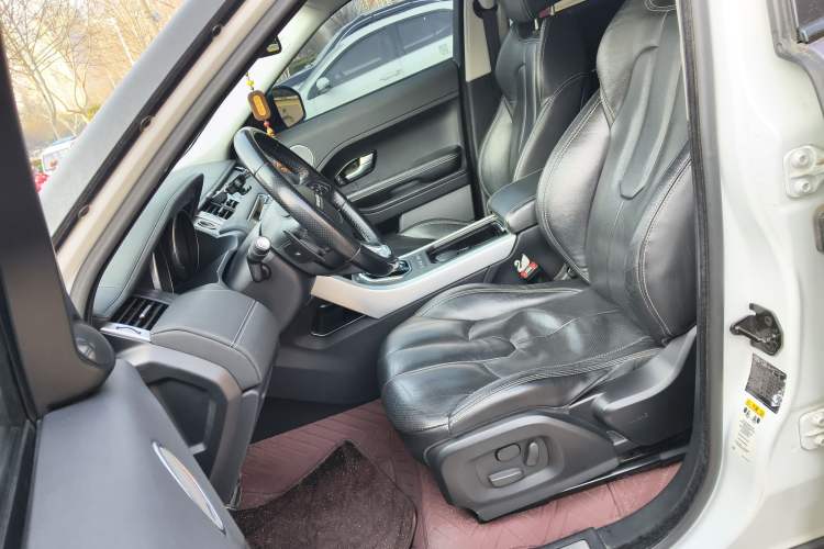 Used Land Rover Range Evoque 2014 2.0T 5-Door Ignite Edition Left Front Seat