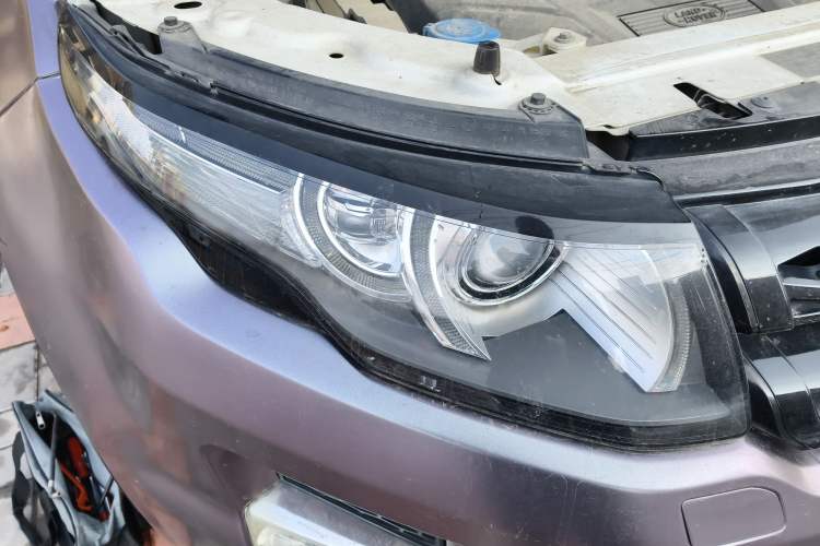 Used Land Rover Range Evoque 2014 2.0T 5-Door Ignite Edition Right Front Headlight